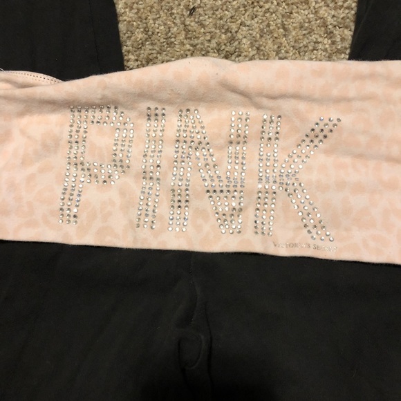 Victoria's Secret Pants - VS yoga pant Victoria's Secret Pants - VS yoga pant